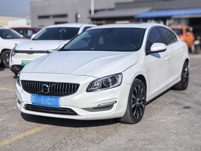 Volvo S60