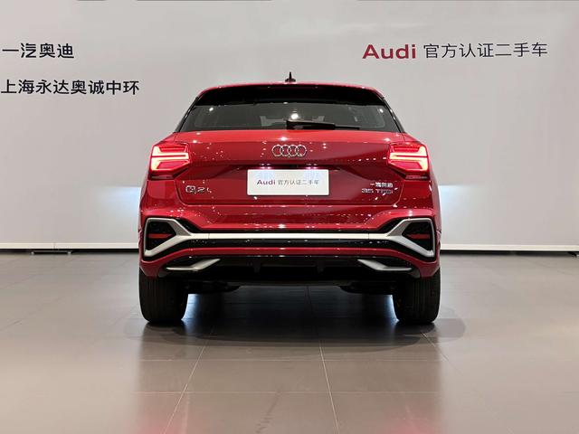 Audi Q2L