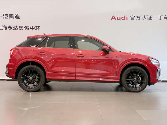 Audi Q2L