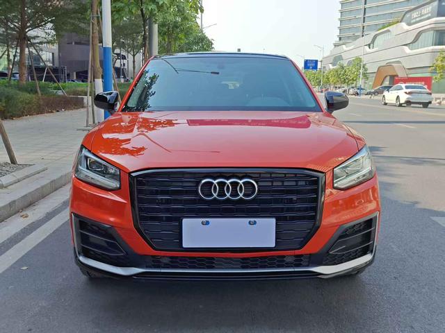 Audi Q2L