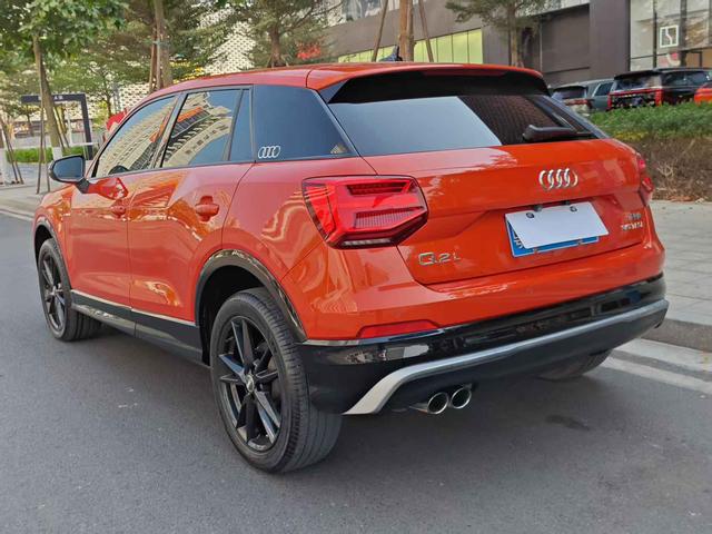 Audi Q2L