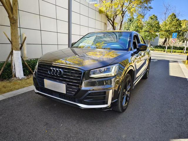 Audi Q2L