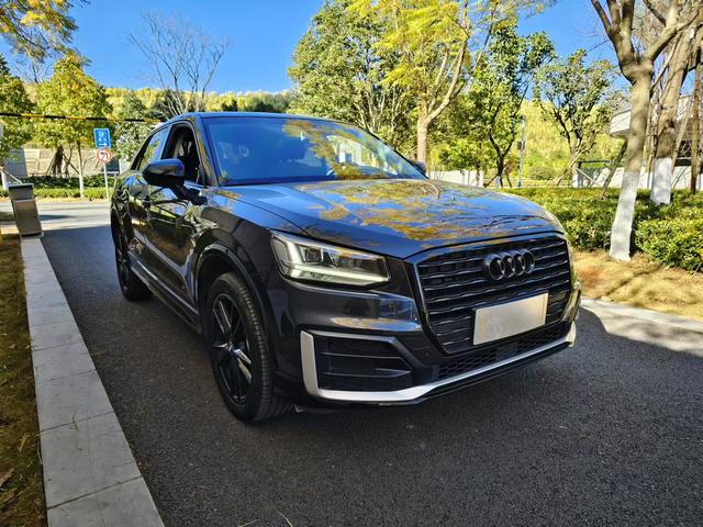 Audi Q2L