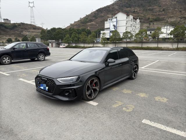 Audi RS 4