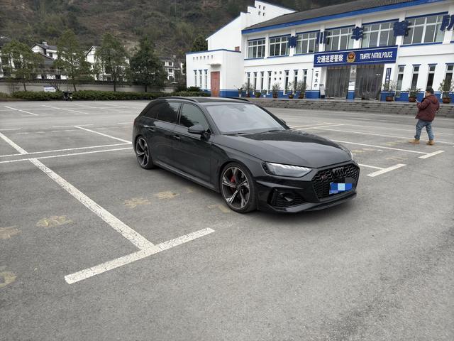 Audi RS 4