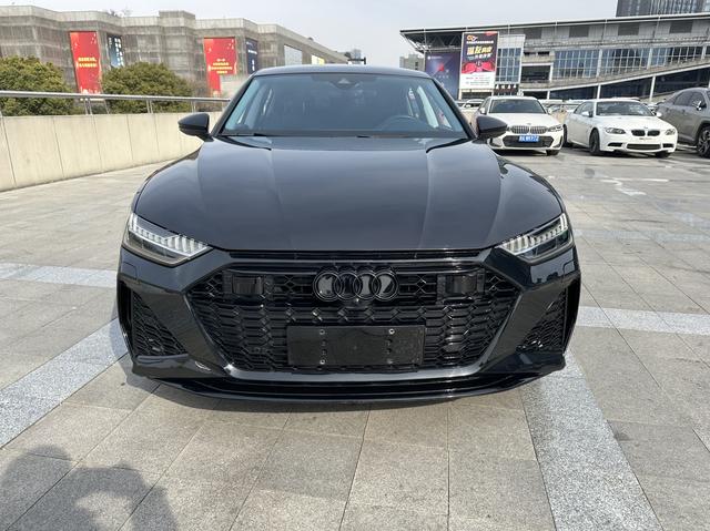 Audi A7L