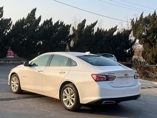 Chevrolet Malibu XL