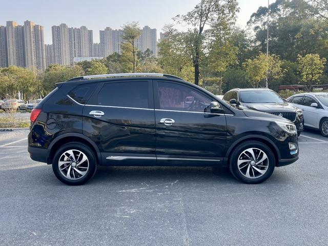 Baojun 560