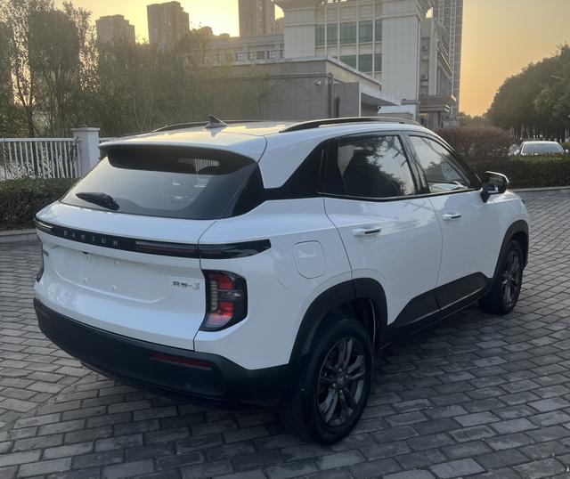 Baojun RS-3