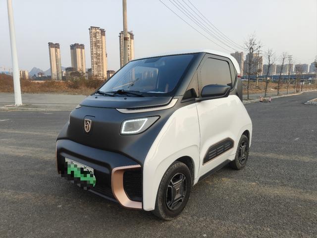 Baojun E200