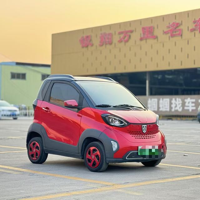 Baojun E100