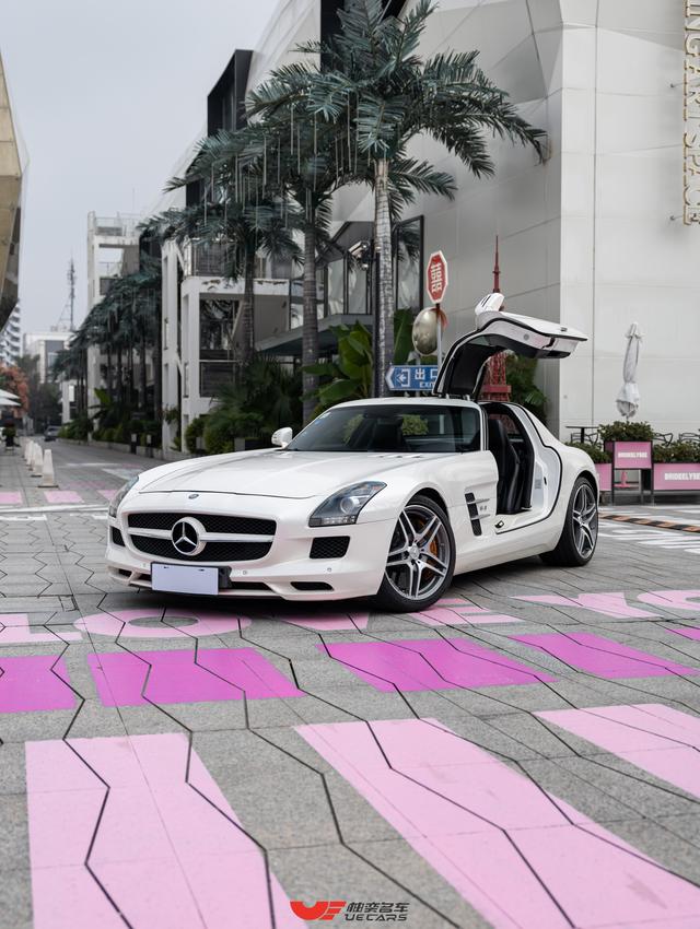 Mercedes-Benz SLS-Class AMG