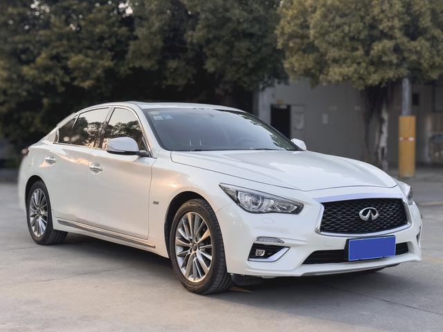 Infiniti Q50L