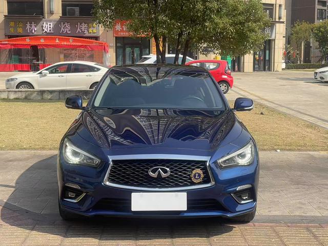 Infiniti Q50L