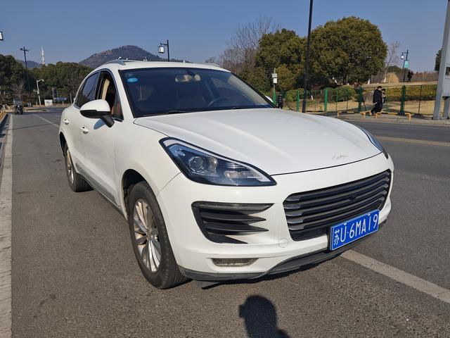 Zotye SR9