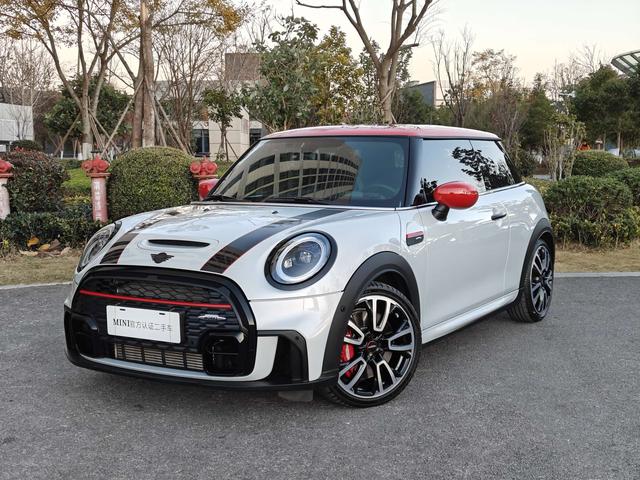 MINI JCW