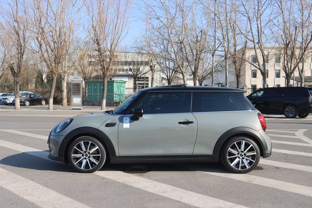 MINI MINI