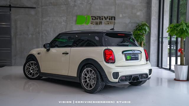 MINI MINI