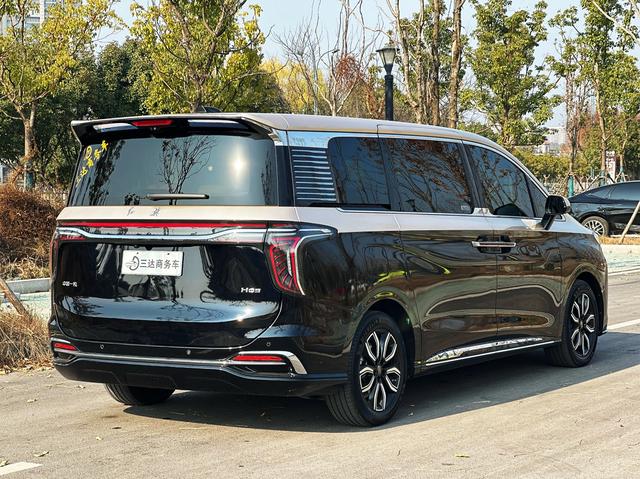 Hongqi HQ9