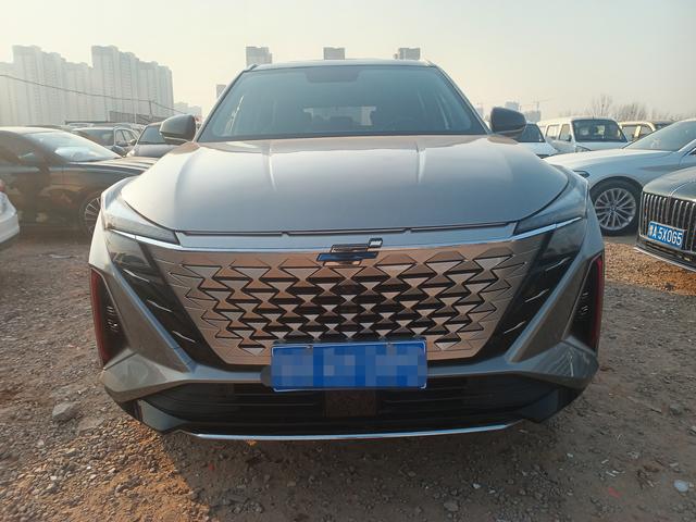 Oshan Changan Auchan Z6