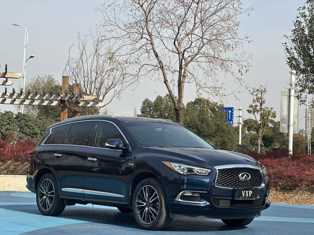 Infiniti QX60 (imported)