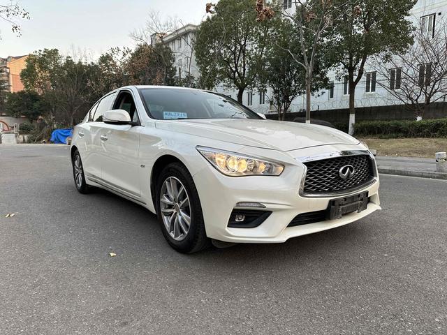 Infiniti Q50L