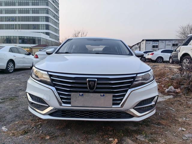 Roewe i6