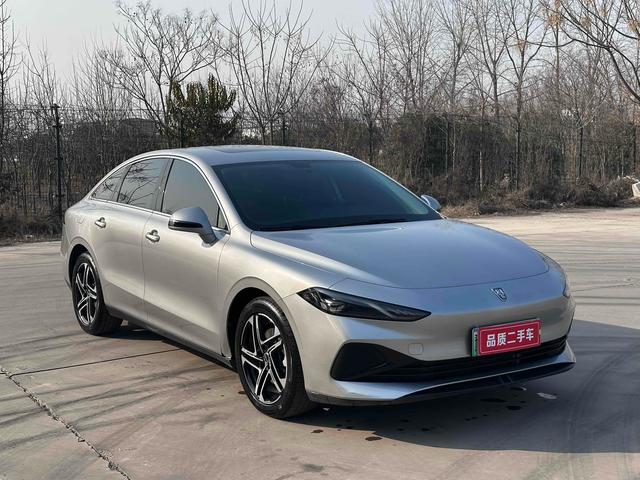 Roewe D7 DMH