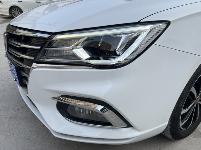 Roewe i5