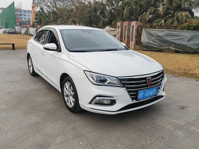 Roewe i5