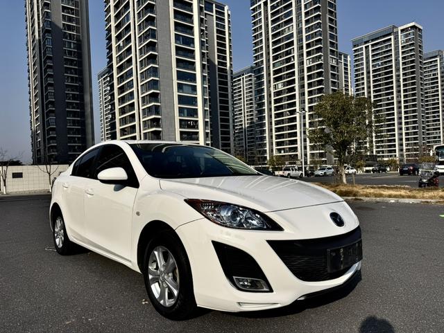 Mazda 3 star