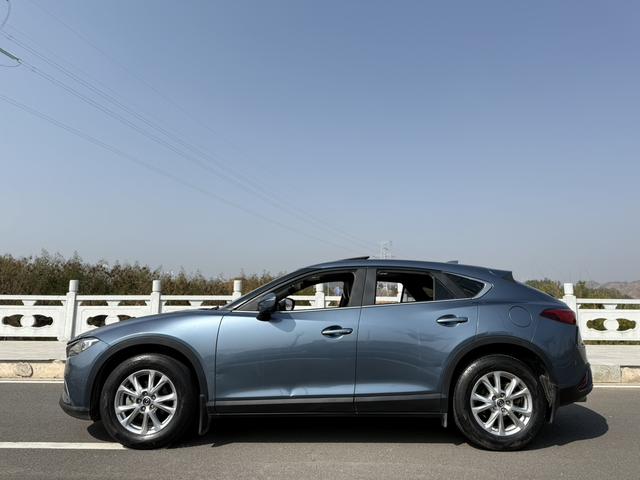 Mazda CX-4