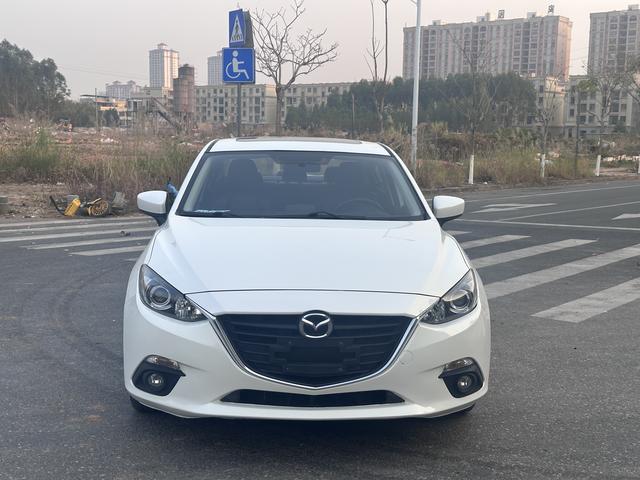 Mazda 3 Angkesela