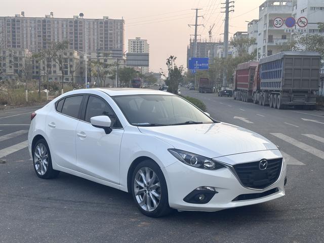 Mazda 3 Angkesela