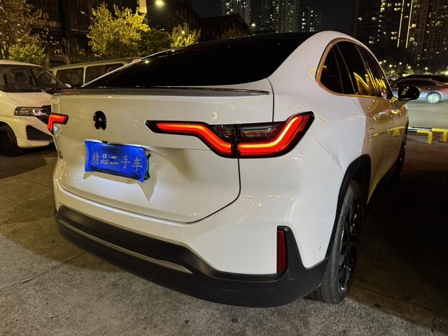 NIO EC6