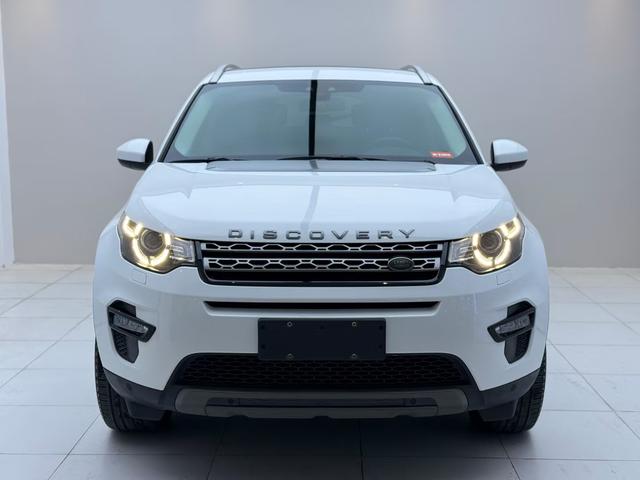 Land Rover Discover the magic