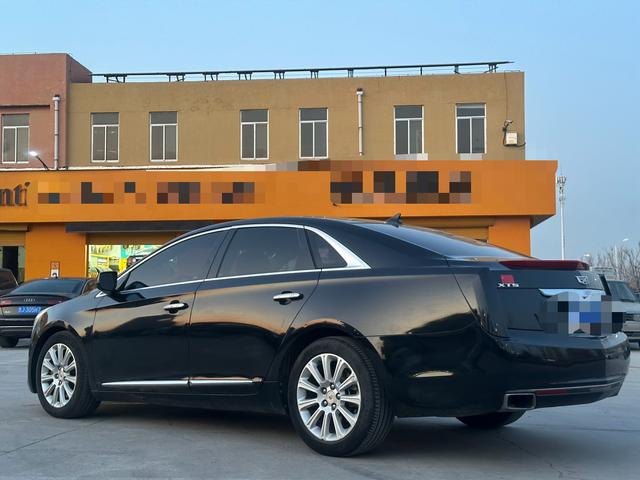 Cadillac XTS