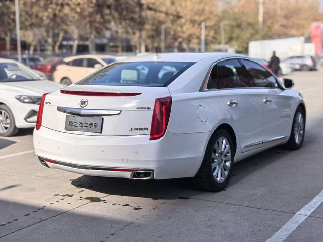 Cadillac XTS