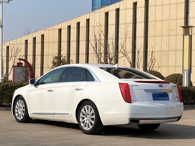 Cadillac XTS