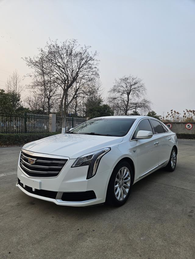 Cadillac XTS