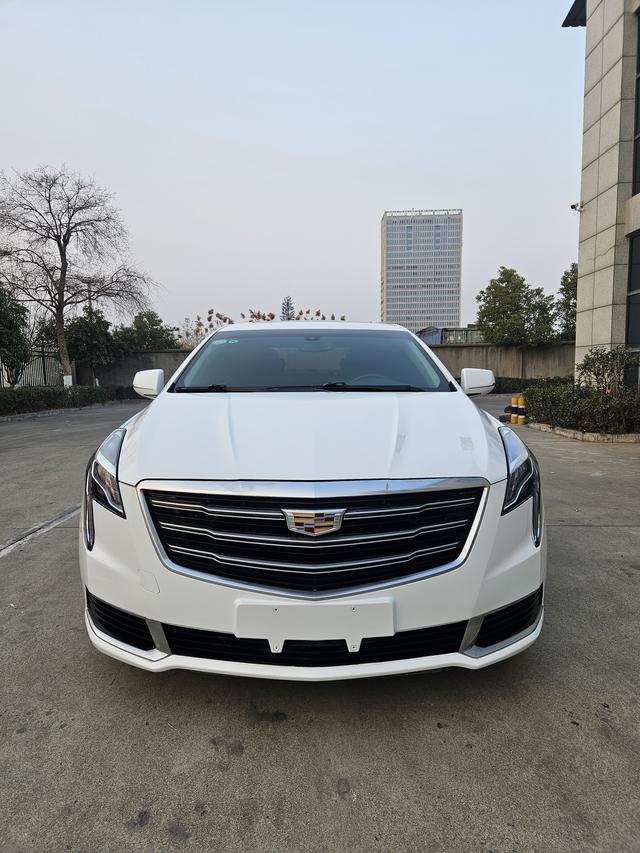 Cadillac XTS