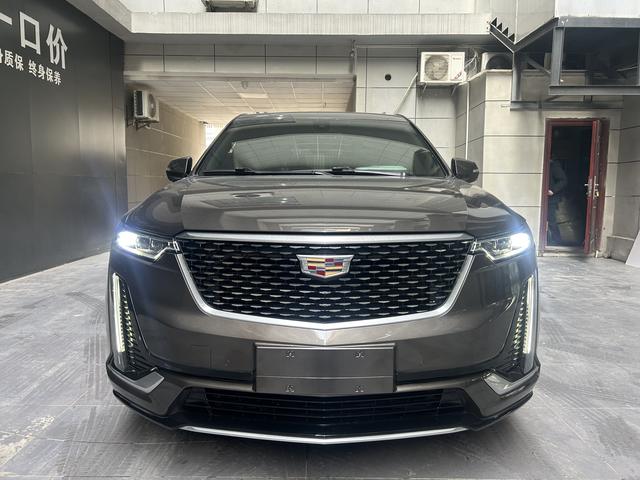 Cadillac XT6