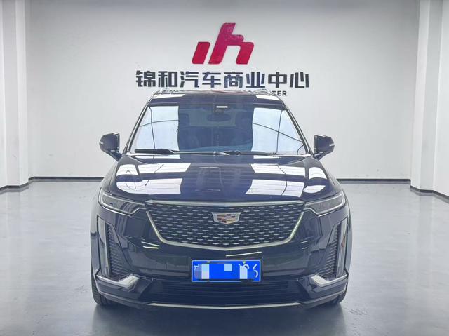 Cadillac XT6