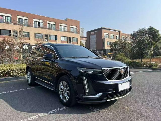 Cadillac XT6