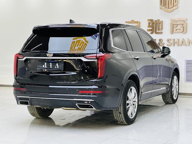 Cadillac XT6