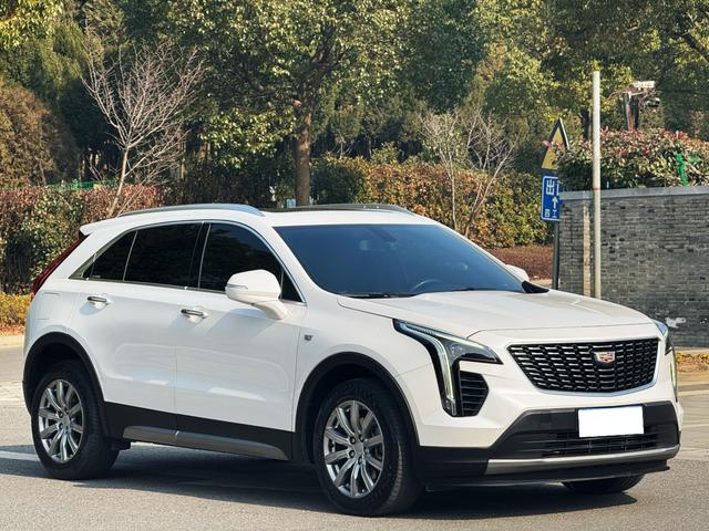 Cadillac XT4