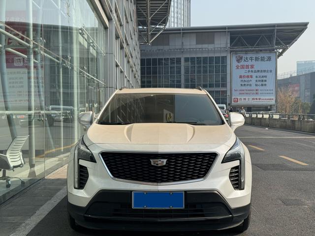 Cadillac XT4