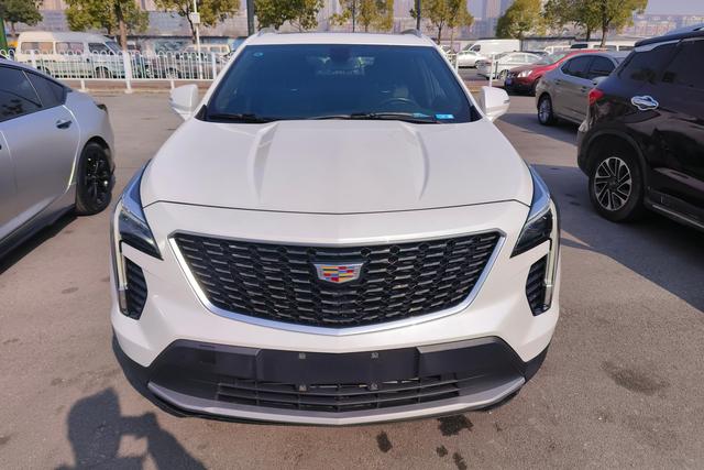 Cadillac XT4