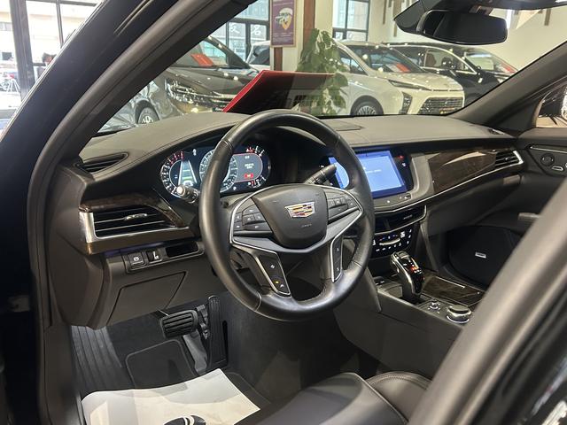 Cadillac CT6