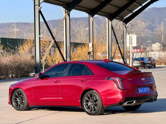 Cadillac CT4